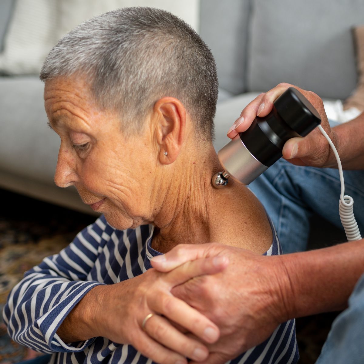 Evosonics SoundWave Pro: Tiefenwirksames, stationäres Schallwellen-Therapiegerät