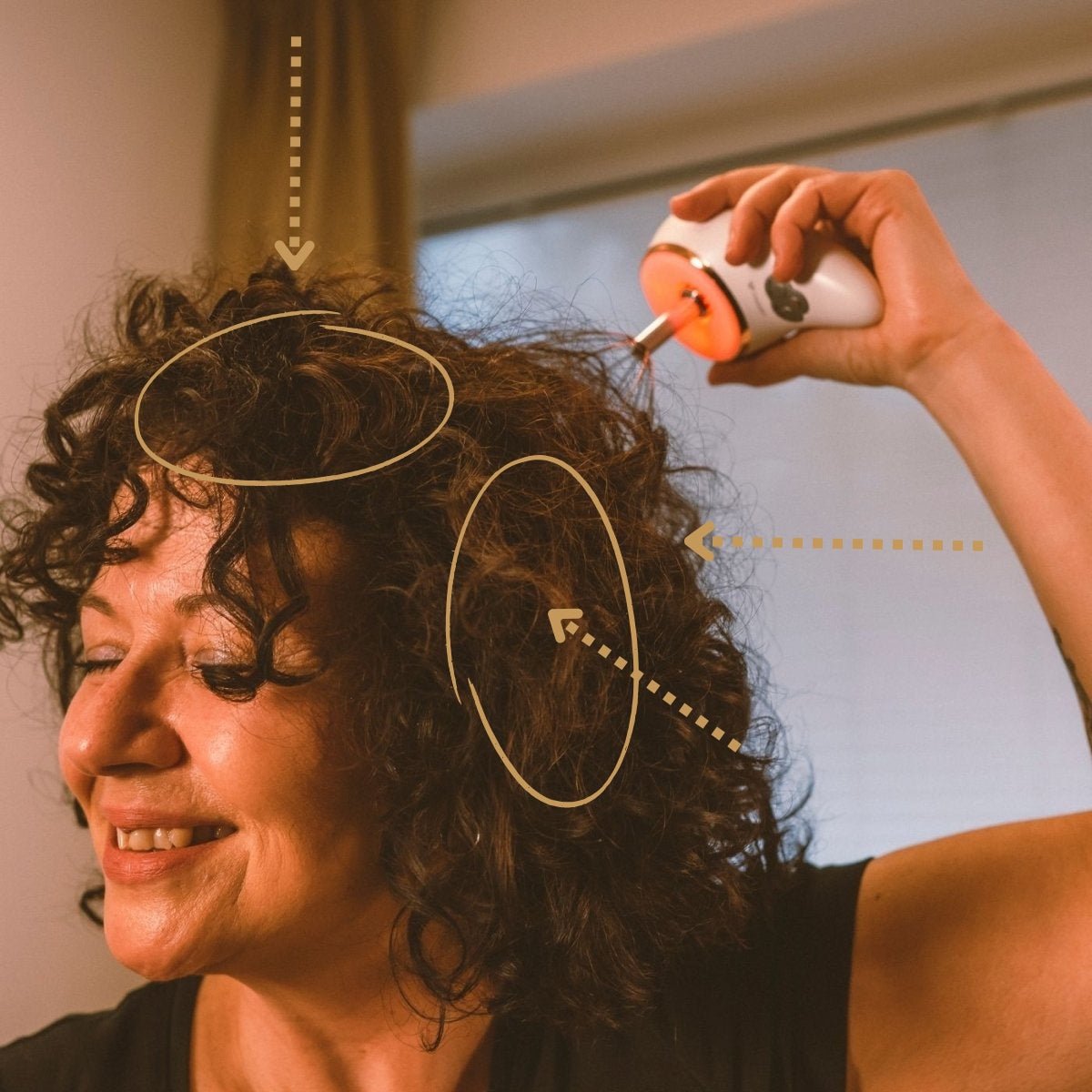 Das Evosonics SoundWave Personal bewirkt effektive Stressreduktion durch Schallwellenanwendung auf der Kopfhaut.