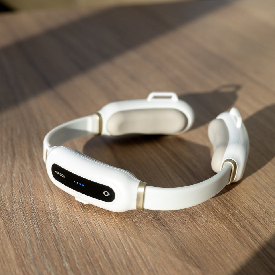 HERZION Kopfband Frontalansicht – ergonomischer Tragekomfort – Therapiegold